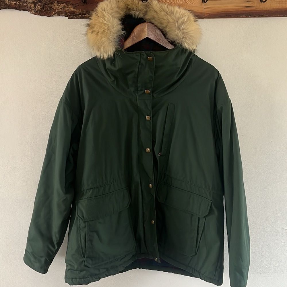 Woolrich Women’s Vintage Wool Parka Hunter Green Coyote Fur Trim Flannel Lined